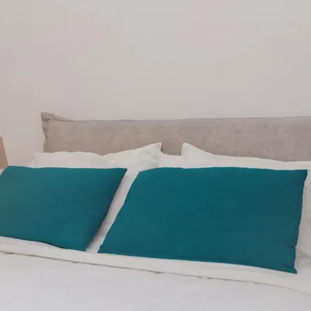 아파트 White Arches #2 By Trulycyprus *