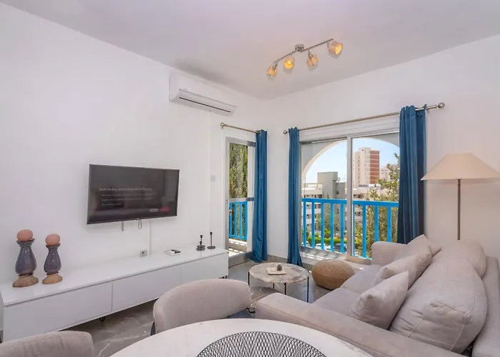 White Arches #2 By Trulycyprus Apartmán *